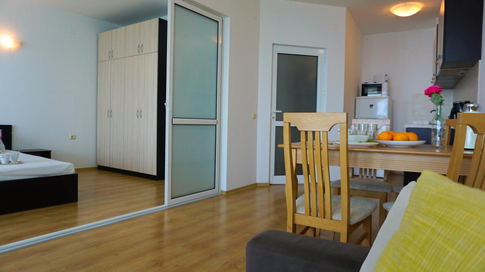 Плажни Апартаменти Силвър Бийч - Silver Beach Sea Apartments 비알라 객실 사진
